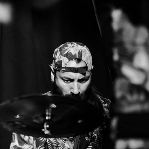Illustration : Hawk, batteur concentré en noir et blanc. Crédit Photo : Stan Bonnet.”